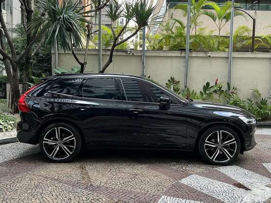 VOLVO-XC60-2.0 T5 GASOLINA R-DESIGN AWD GEARTRONIC VOLVO-XC60-2018