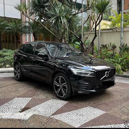 VOLVO-XC60-2018