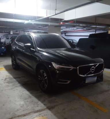 VOLVO-XC60-2.0 T8 HYBRID MOMENTUM AWD GEARTRONIC VOLVO-XC60-2020