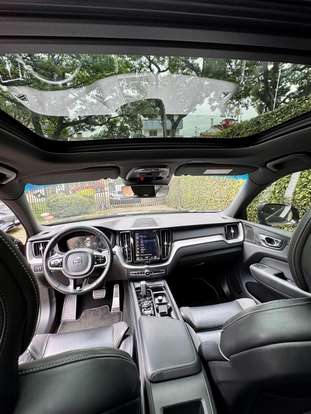 VOLVO-XC60-2019