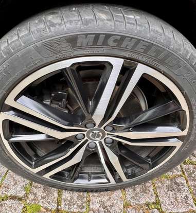 VOLVO-XC60-2.0 T8 HYBRID R-DESIGN AWD GEARTRONIC VOLVO-XC60-2019