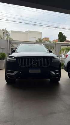 VOLVO-XC90-2020
