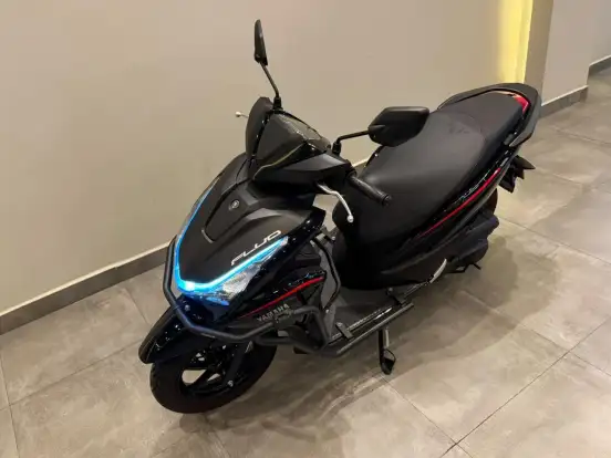 YAMAHA-FLUO 125 HYBRID CONNECTED ABS-2025