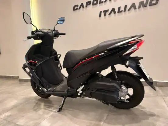 YAMAHA-FLUO 125 HYBRID CONNECTED ABS YAMAHA-FLUO 125 HYBRID CONNECTED ABS-2025
