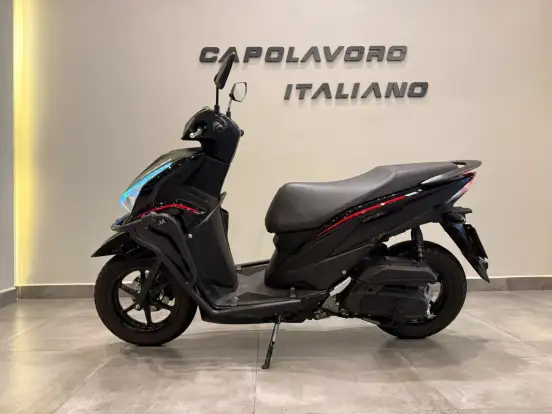 YAMAHA-FLUO 125 HYBRID CONNECTED ABS YAMAHA-FLUO 125 HYBRID CONNECTED ABS-2025