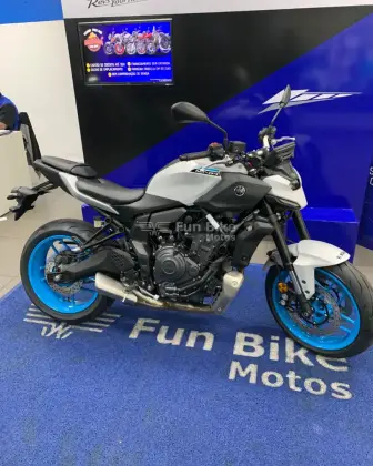 YAMAHA MT-07 CONNECTED ABS 