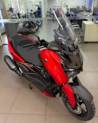 YAMAHA-XMAX 300 CONNECTED ABS-2027