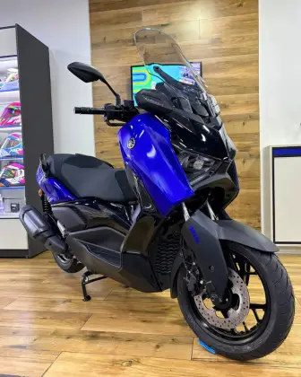 YAMAHA XMAX 300 CONNECTED ABS 