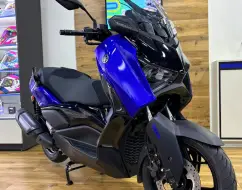 YAMAHA XMAX 300 CONNECTED ABS YAMAHA XMAX 300 CONNECTED ABS
