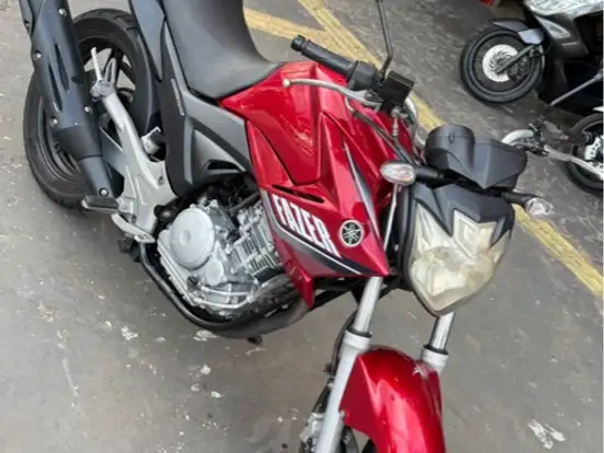 YAMAHA-YS 250 FAZER YAMAHA-YS 250 FAZER-2014