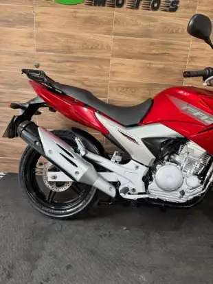 YAMAHA-YS 250 FAZER-2011