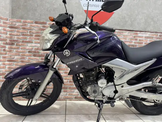 YAMAHA-YS 250 FAZER YAMAHA-YS 250 FAZER-2011