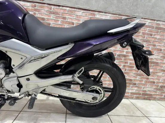 YAMAHA-YS 250 FAZER-2011