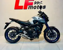 YAMAHA MT-09 YAMAHA MT-09