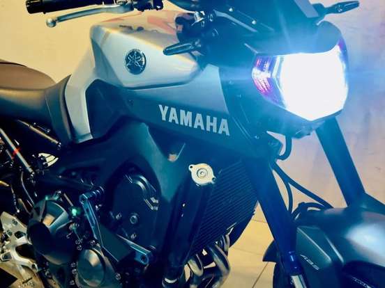 YAMAHA-MT-09 YAMAHA-MT-09-2017
