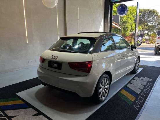 AUDI-A1-1.4 TFSI ATTRACTION 16V 122CV GASOLINA 2P AUTOMÁTICO AUDI-A1-2011