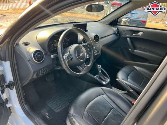 AUDI-A1-2015