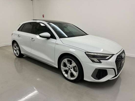 AUDI-A3-2024