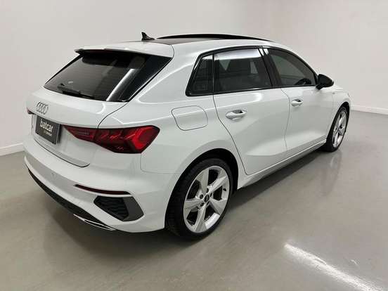 AUDI-A3-2024