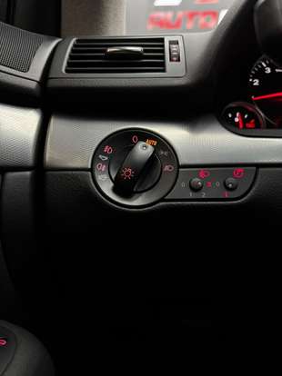 AUDI-A4-2004