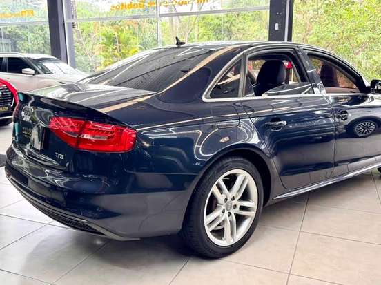 AUDI-A4-1.8 TFSI AMBIENTE GASOLINA 4P MULTITRONIC AUDI-A4-2015