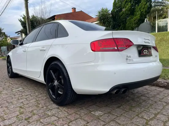 AUDI-A4-2.0 TFSI AMBIENTE 183CV GASOLINA 4P MULTITRONIC AUDI-A4-2010
