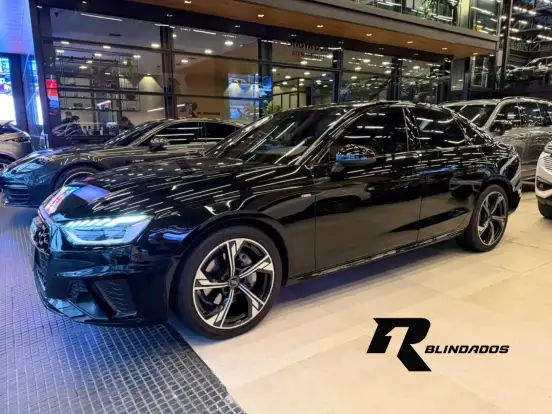 AUDI-A4-2023