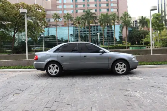 AUDI-A4-1995