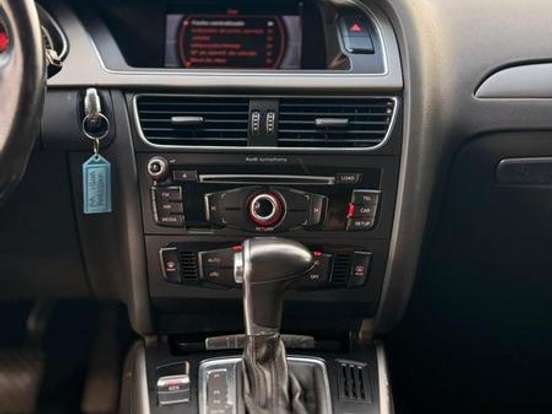 AUDI-A4-2.0 TFSI AMBIENTE 183CV GASOLINA 4P MULTITRONIC AUDI-A4-2012