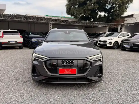 AUDI-E-TRON-ELÉTRICO PERFORMANCE BLACK QUATTRO AUDI-E-TRON-2020