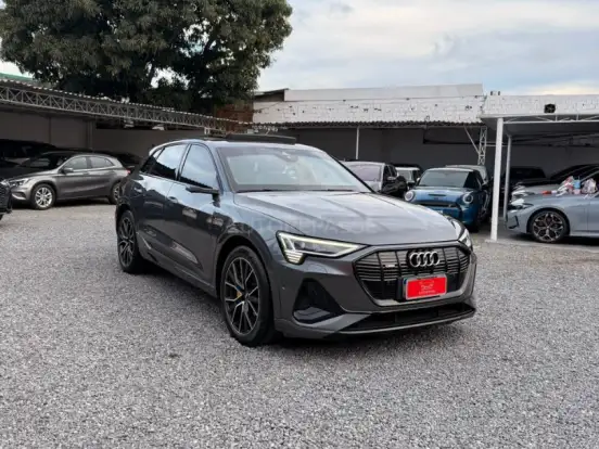AUDI-E-TRON-ELÉTRICO PERFORMANCE BLACK QUATTRO AUDI-E-TRON-2020