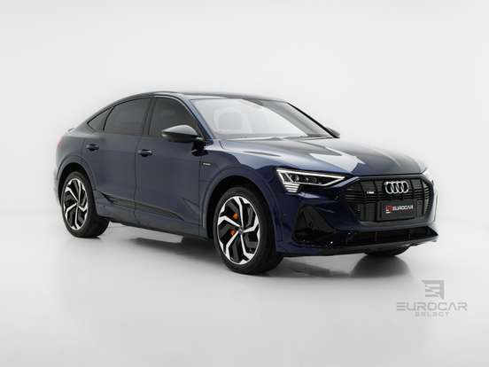 AUDI-E-TRON-2022