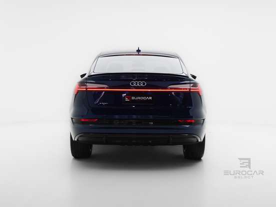 AUDI-E-TRON-2022