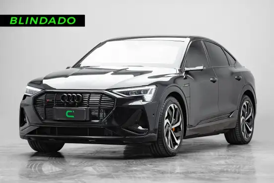 AUDI-E-TRON-2022