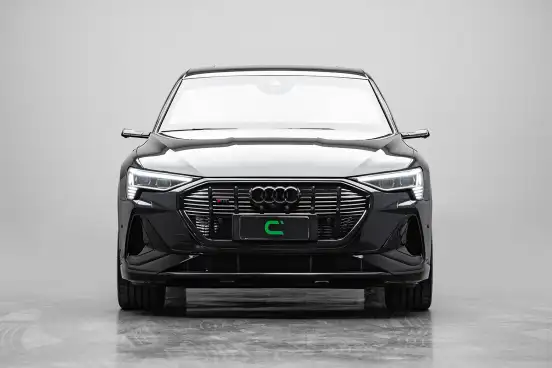 AUDI-E-TRON-2022