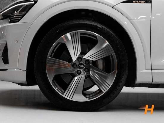 AUDI-E-TRON-ELÉTRICO SPORTBACK PERFORMANCE QUATTRO AUDI-E-TRON-2022