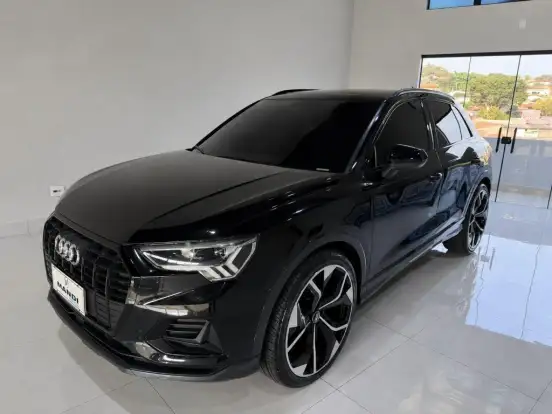 AUDI-Q3-2021