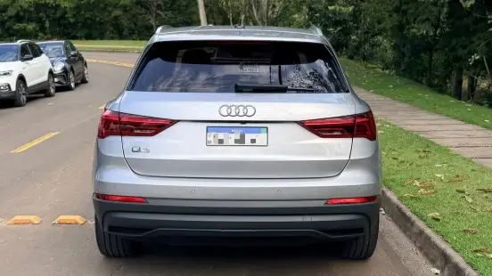 AUDI-Q3-2020