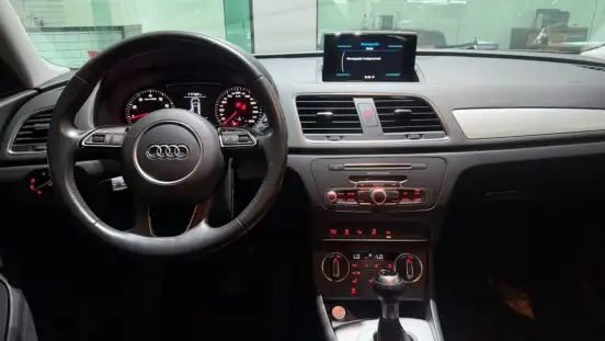 AUDI-Q3-2018