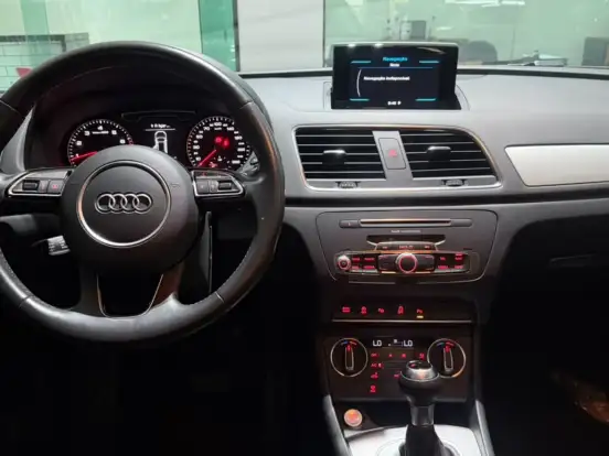 AUDI-Q3-1.4 TFSI AMBIENTE FLEX 4P S TRONIC AUDI-Q3-2018