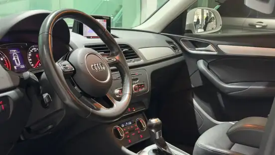 AUDI-Q3-2018
