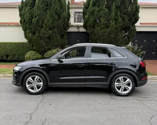 AUDI-Q3-2017
