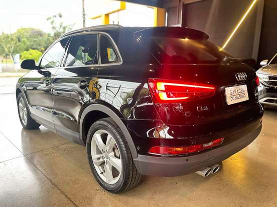 AUDI-Q3-2018