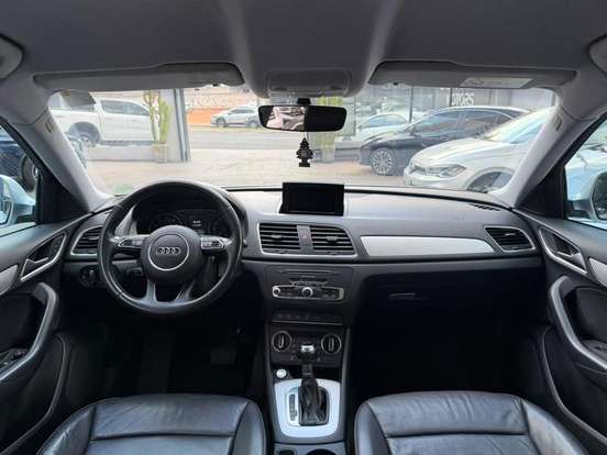 AUDI-Q3-2017