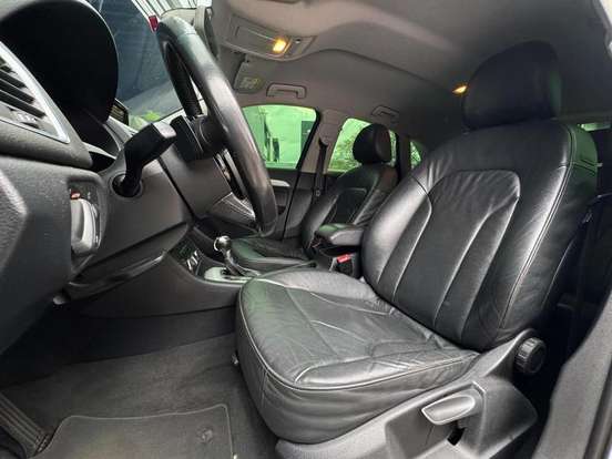 AUDI-Q3-2015