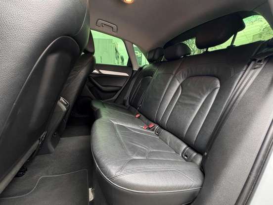 AUDI-Q3-2015