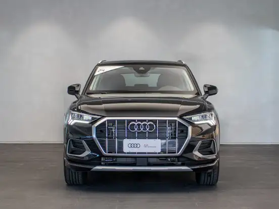 AUDI-Q3-2024