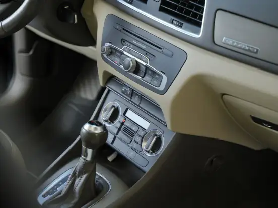 AUDI-Q3-2014