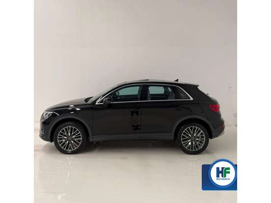 AUDI-Q3-2023