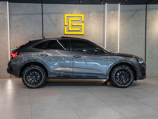 AUDI-Q3-2024